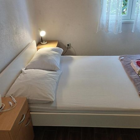 Villa Amarela Seget Vranjica Eksteriør billede