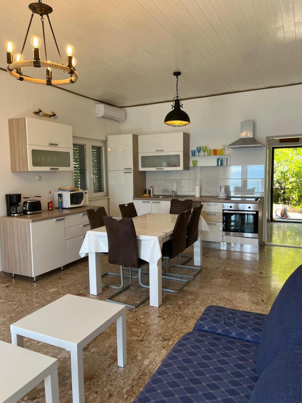 Villa Amarela Seget Vranjica Eksteriør billede