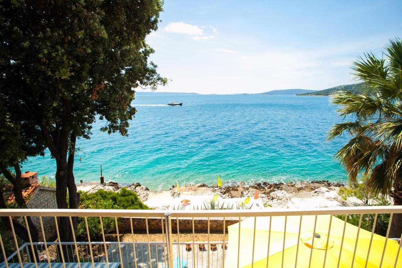 Villa Amarela Seget Vranjica Eksteriør billede